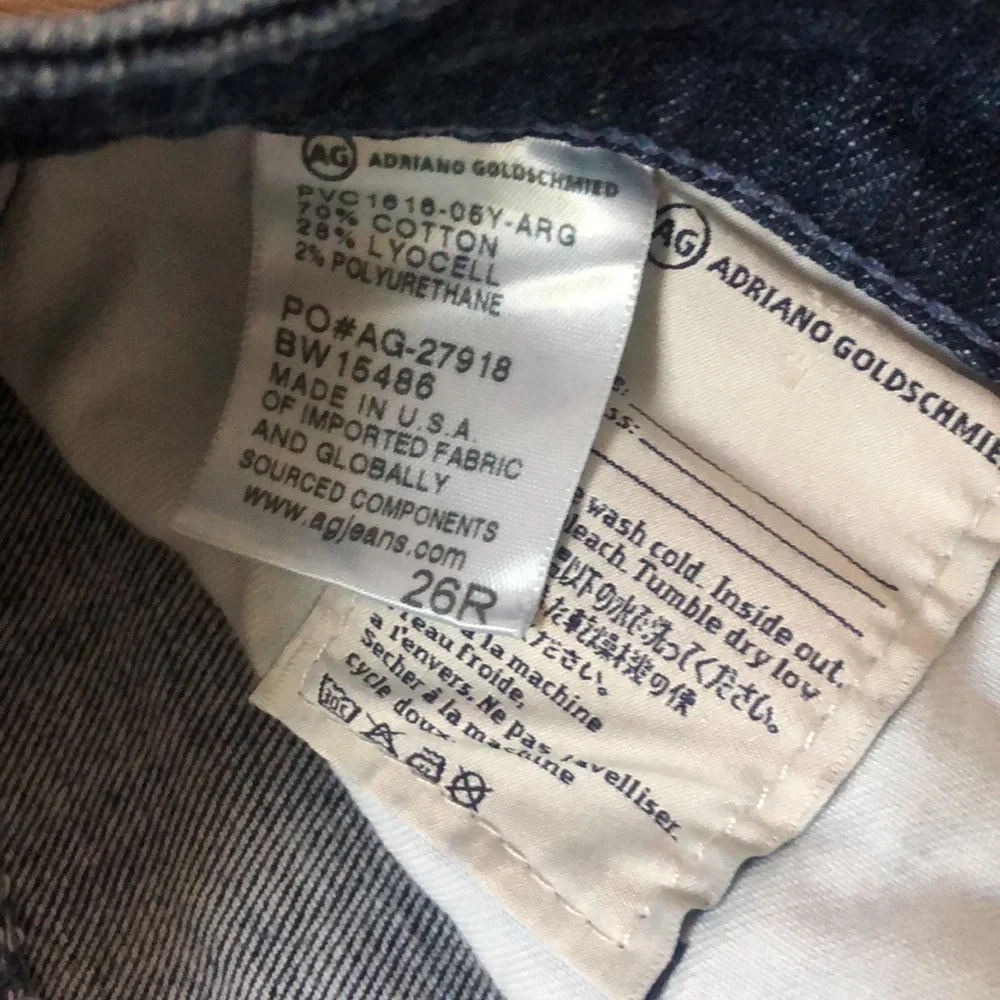 AG HARPER Essential Adriano Goldschmied STRAIGHT JEANS 26R Inseam34” EUC
